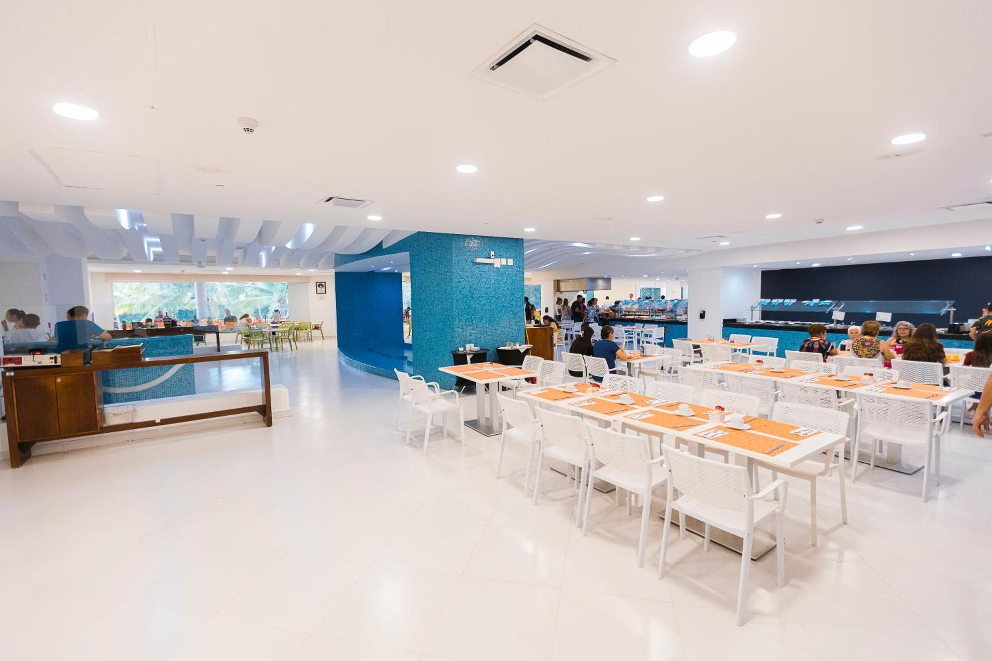 Azul Ixtapa Grand All Inclusive Suites - Spa & Convention Center Екстер'єр фото The interior of the restaurant